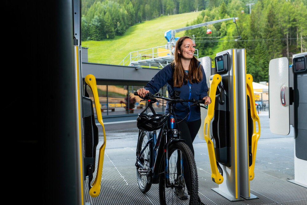 sMove wins red dot award 2025  (3)