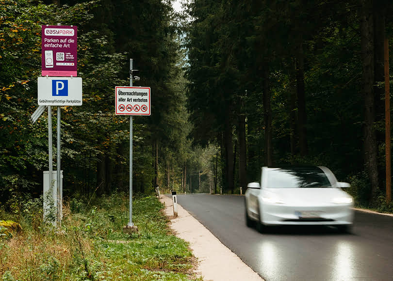 Intelligentes Parken ohne Schranken – auch ohne Handyempfang