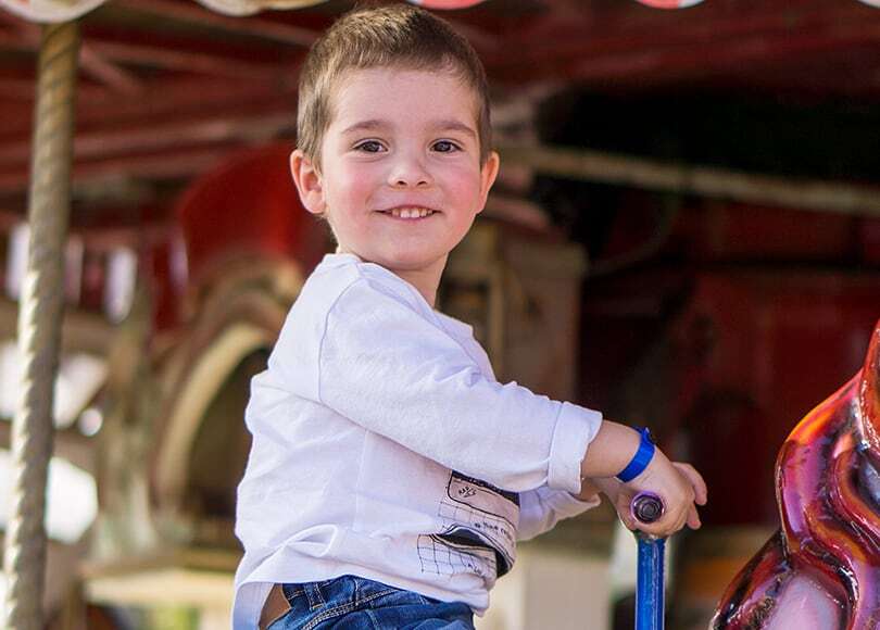 carousel-wristband-kid-810x580