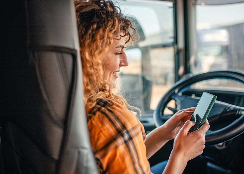 female-trucker-mobile-break-810x580